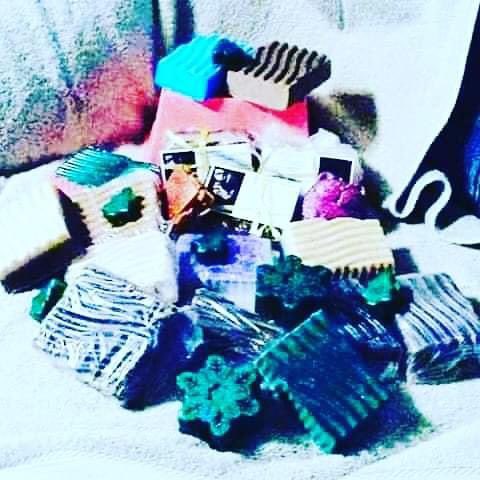 Large gift basket 🧺 #summerrainesnaturals💜💜💜💜 #summerrainesnaturals #skincareproducts #skincareroutine #organicskincare #giftbaskets #handmadewithlove