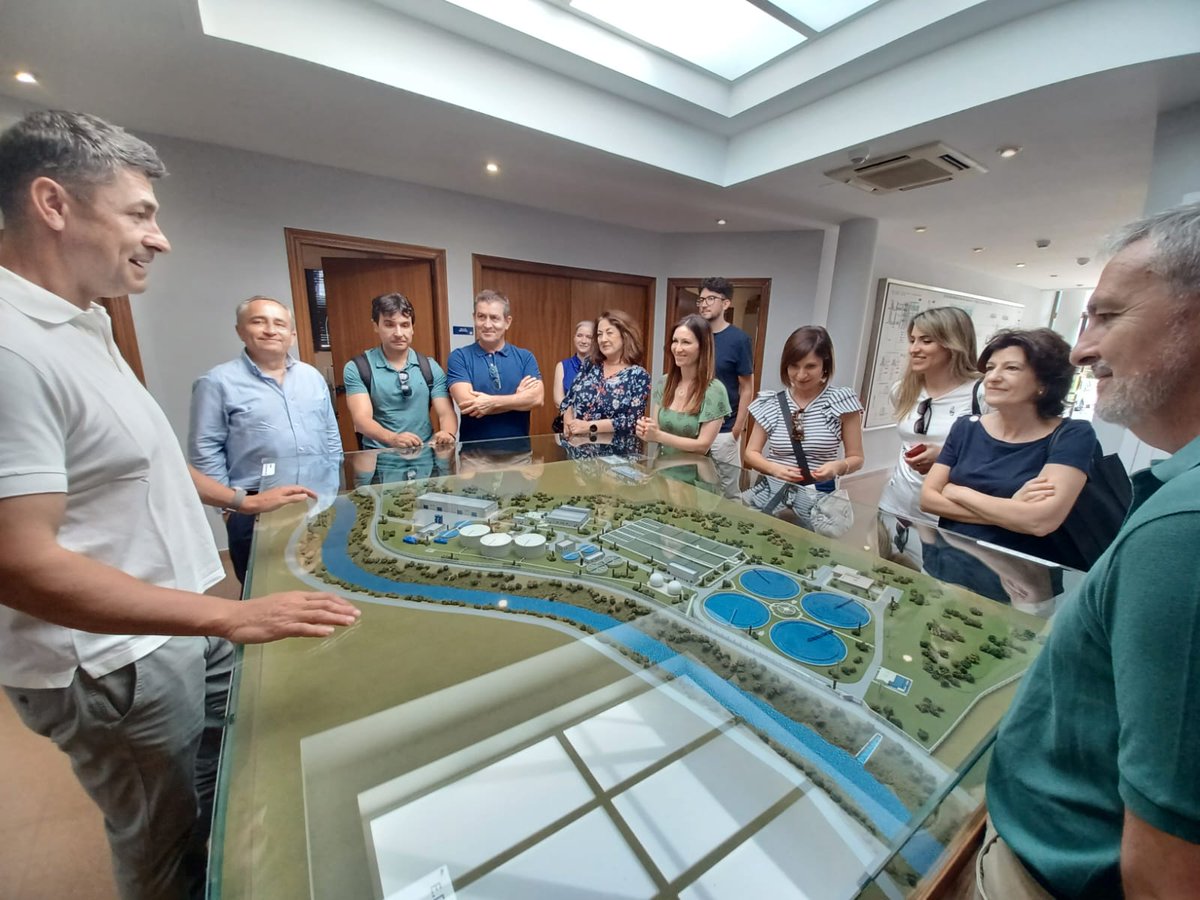 Departamentos de @EMUASA_Clientes han visitado la ERA experimental de Zarandona, el Life Conquer y el Laboratorio de Control de Proceso de aguas residuales. Ha sido una jornada llena de contenido técnico, poniendo en valor los proyectos de reutilización y de economía circular