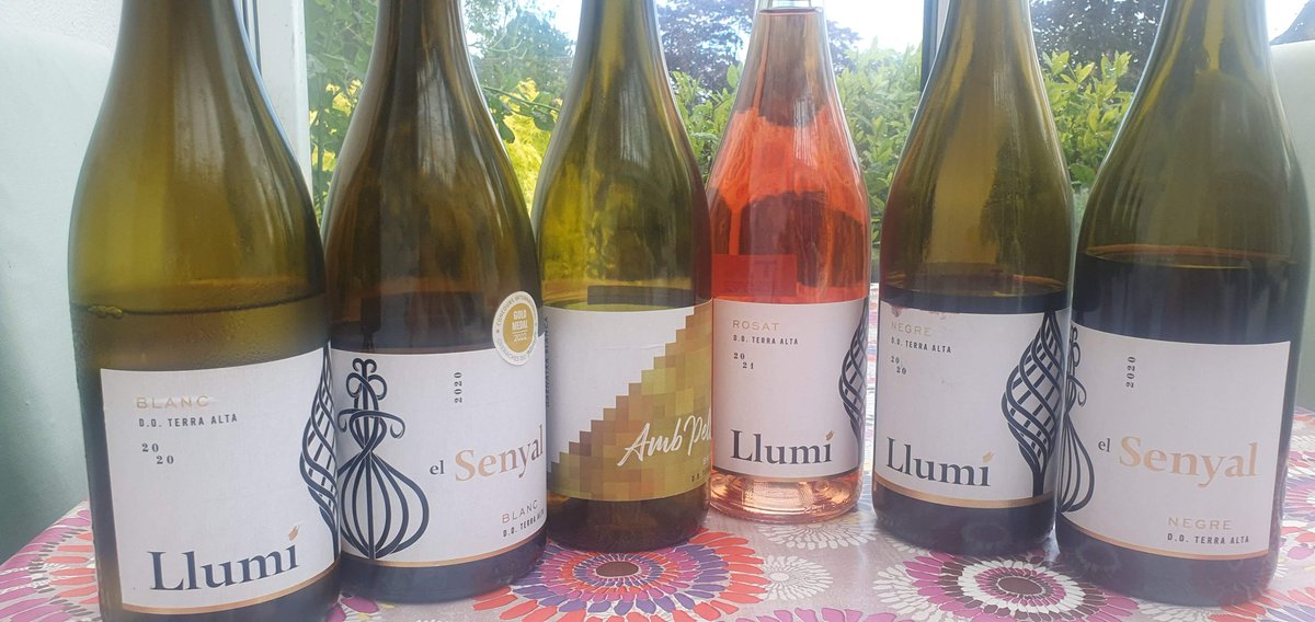 Sometimes*, this tasting lark can become a real chore! Oh well, it's a dirty job, but I guess I'll do it for you! @CellerAlimara #TerraAlta #Llumi #ElSenyal World's finest rosé, 👌orange 🍊 wine, fab blends, glorious single varietal wines. @ADHalliwell @macdudeuk * never 😁