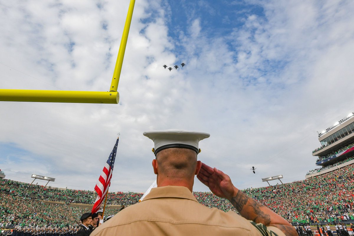 On this #MemorialDay, we honor the brave men and women who made the ultimate sacrifice 💚🇺🇸