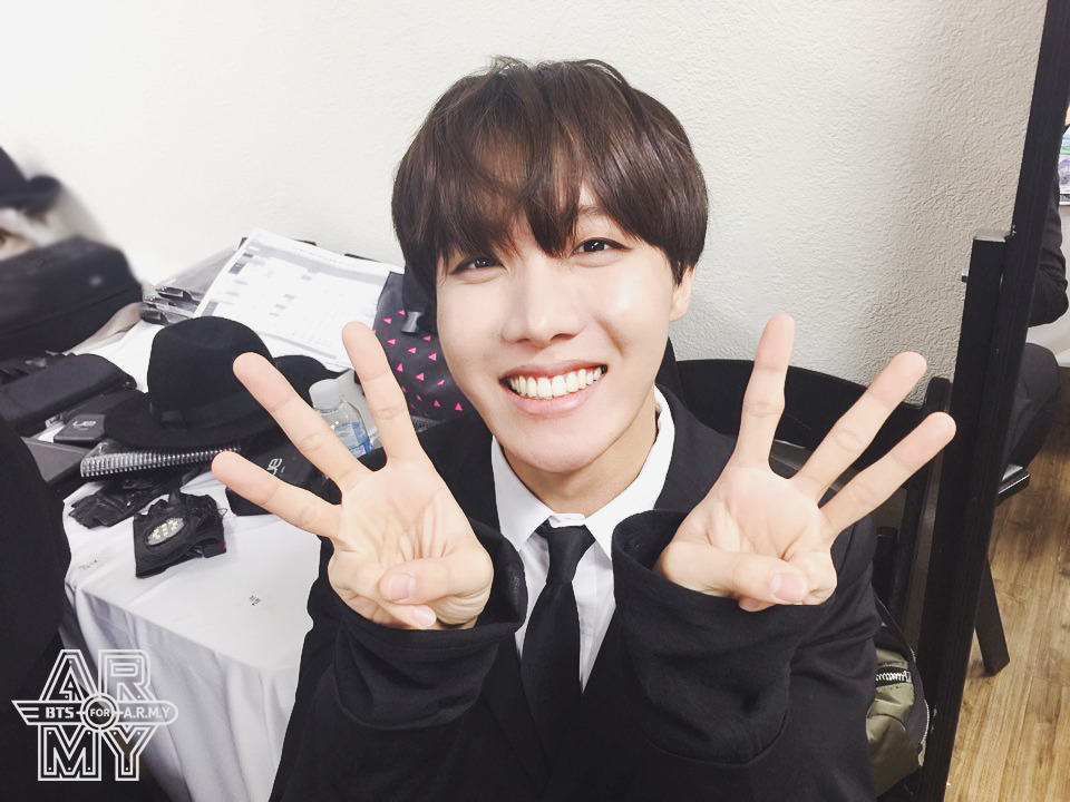 Scans4jhope's tweet photo. 📌 2st Army Z.I.P (2015)
Thanks to: BTS Archive
#jhope_archive #ArmyZip #JungHoseok #jhope #Hoseok #BTS #Hobi #제이홉 #정호석 #호석 https://t.co/gK9hFiJ1Ej