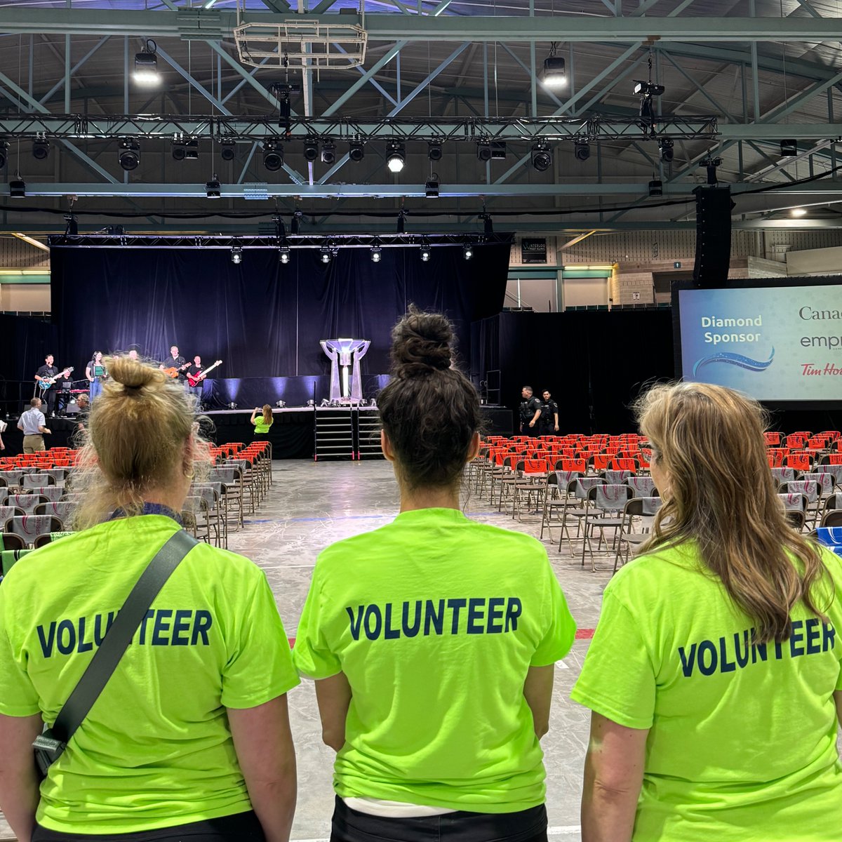 Last Thursday, RLS staff, faculty, and students volunteered at the 2024 Special Olympics Ontario Spring Games Opening Ceremonies at the Waterloo Memorial Recreation Complex. Big thanks to Waterloo Regional Police for partnering with us! Excited for more community opportunities!