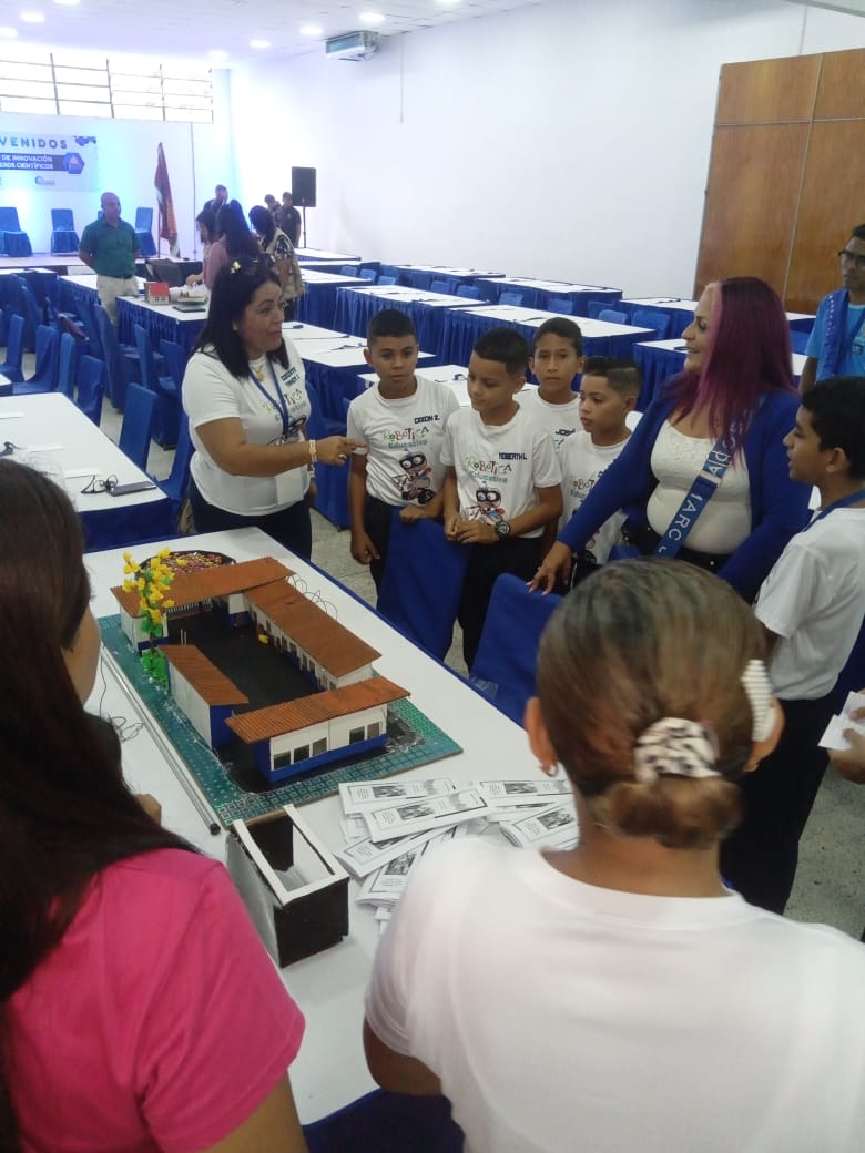 #27May ¡Así damos inicio a la feria de innovación semillero científico-Olimpiada Estadal de Robótica Educativa en #Carabobo #CienciaParaLaVida @Gabrielasjr @LaRosaInfoVE @rafaellacava10 @xiomaluna @brigadasCHCH @InfocentroOce @enunclicvlc @SedCarabobo10 @CDCECarabobo @Car57Bc