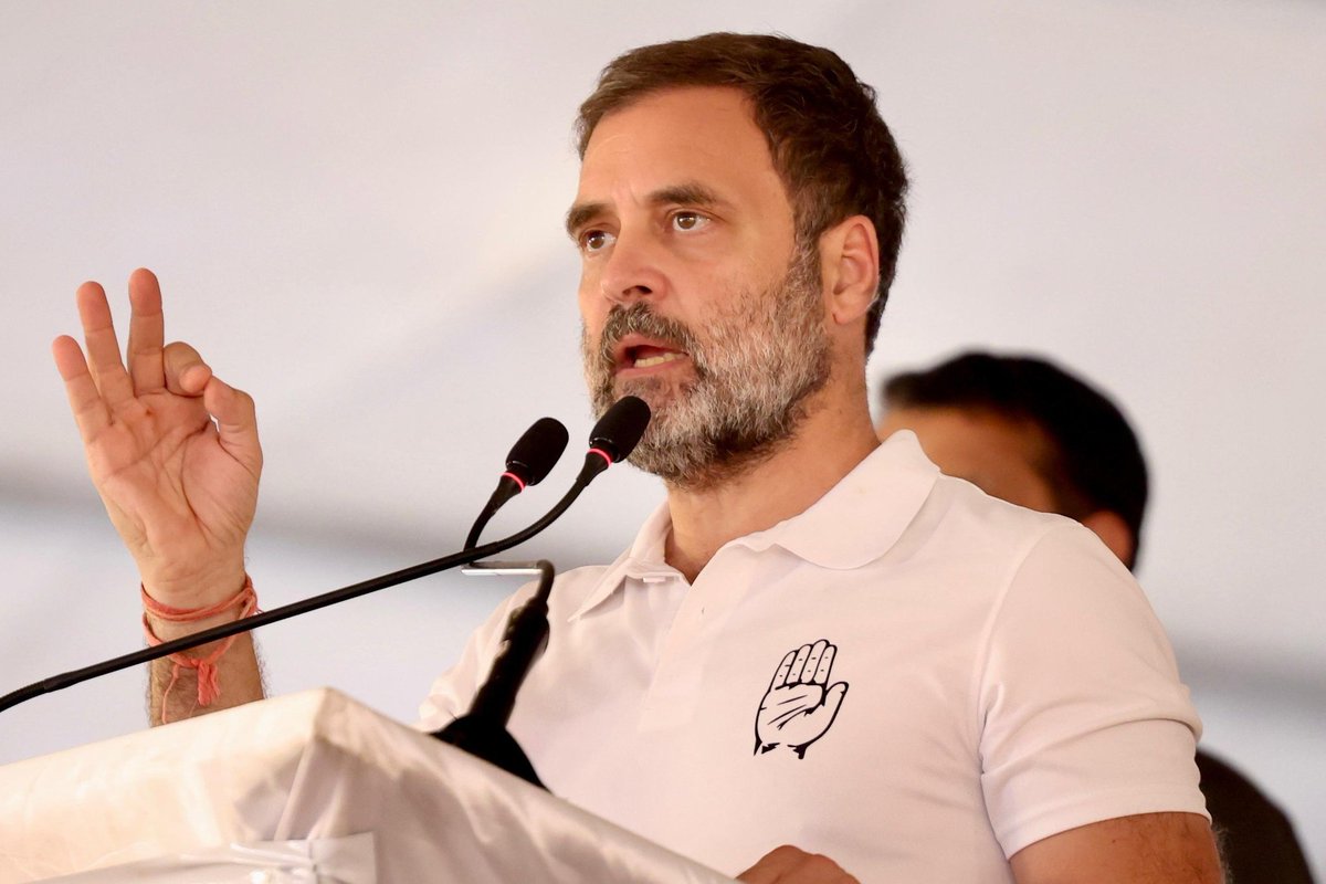 आज से महज 2 महीने पहले ही जो भी बड़ी बड़ी ओपिनियन पोल एजेंसियां थीं वह उत्तर प्रदेश के आंकड़ें जब भी जारी करती थीं तब दिखाते थे कि 

उत्तर प्रदेश में INDIA गठबंधन की मात्र 2 सीटें आ रहीं हैं मगर

आज वही पोल एजेंसियां मानने को तैयार हैं कि 

उत्तर प्रदेश में समाजवादी पार्टी और