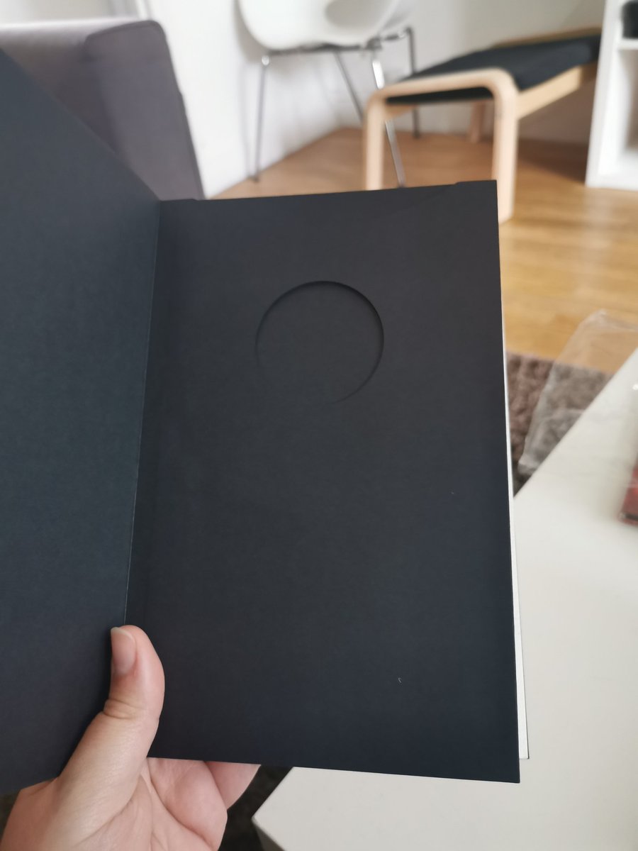 RighteousNox's tweet photo. Got punished for buying it early my journal came without a cd https://t.co/Wps4iHDZTF