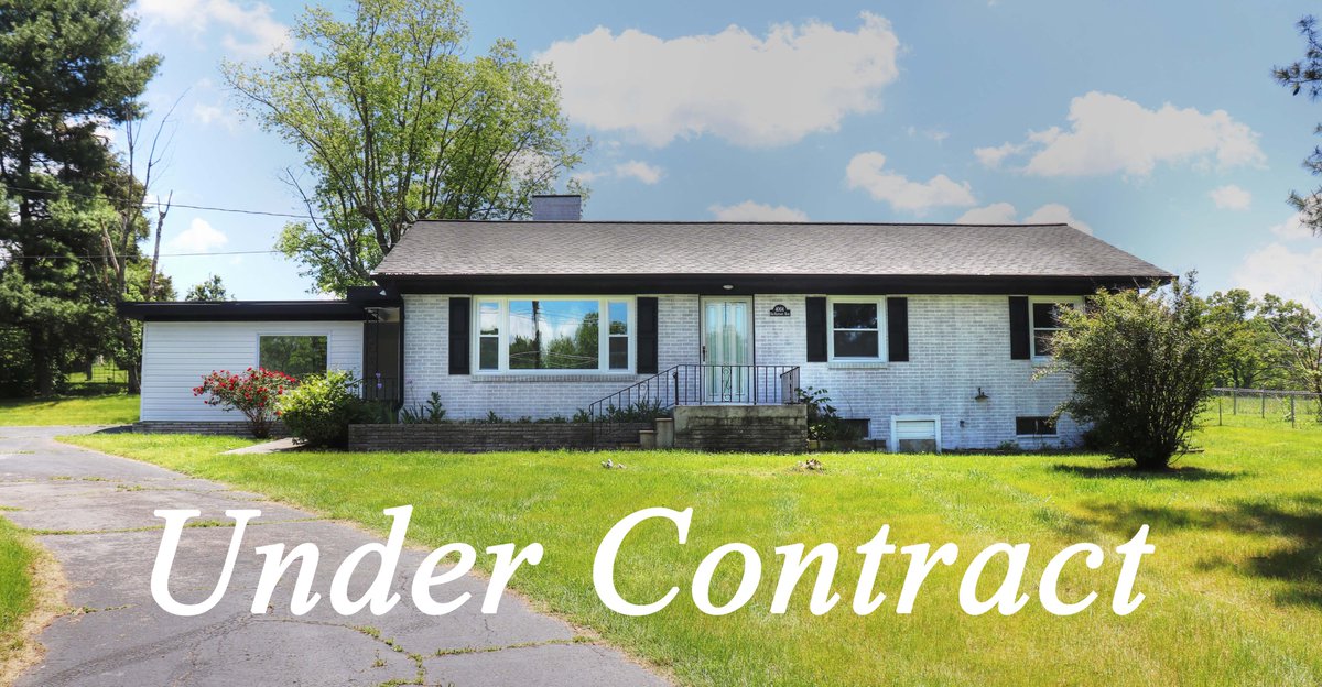 KnoxTnHomes's tweet image. #UNDERCONTRACT #3BEDROOM #2BATH #1946sqft 
#4004OldKentuckyRd #Morristown #Tennessee 
#renovated #charming #closetoCherokeeLake 

#Details link.flexmls.com/1ts39dptdft6,16
#Virtualtour app.videofizz.com/vid/90d77Y0Gzw

EastTnHomesAndLakes.com
youtube.com/knoxvillevideo…

#unitedrealestatesolutions