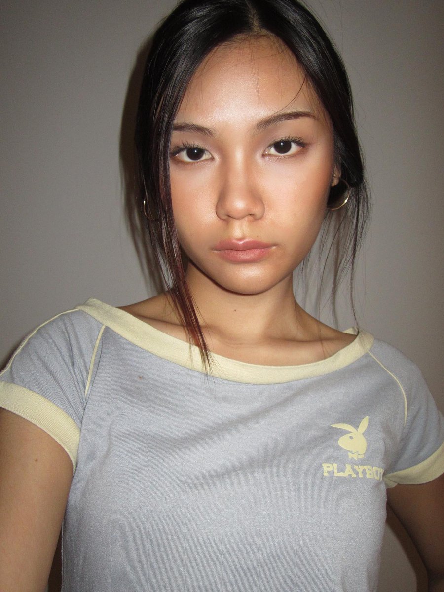888angelcams tweet media