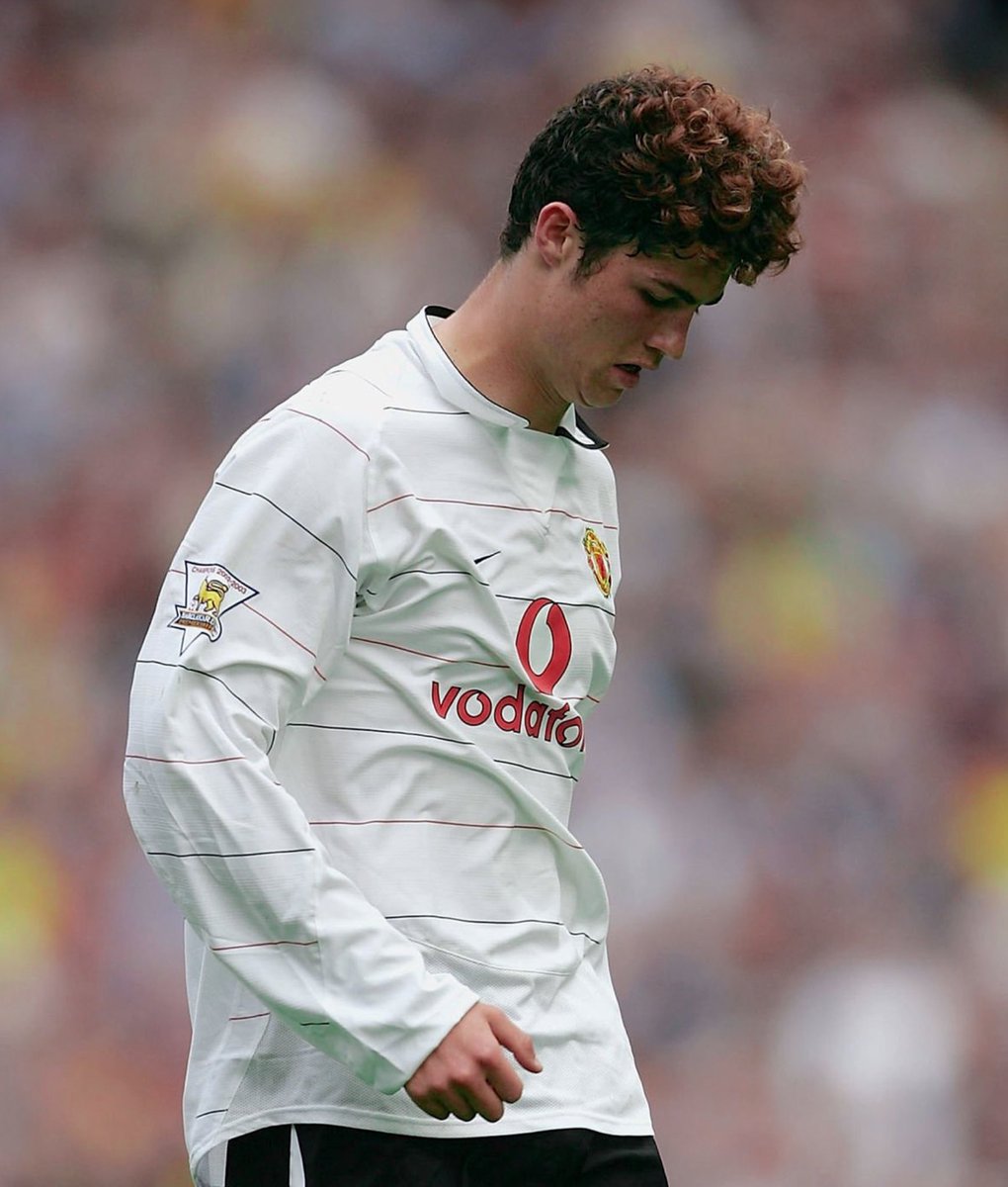 “Cristiano Ronaldo is not a humble player, he’s selfish, he’s arrogant.”  but the media will not show you this !

a thread