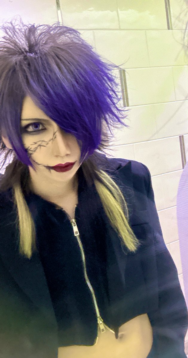 H_E_higan's tweet photo. 巣鴨獅子王、対戦ありがとう👊
3マン楽しかった。
暑すぎたね！これからは色んな意味であついライブになりそうだ https://t.co/f5KNHTTmbM