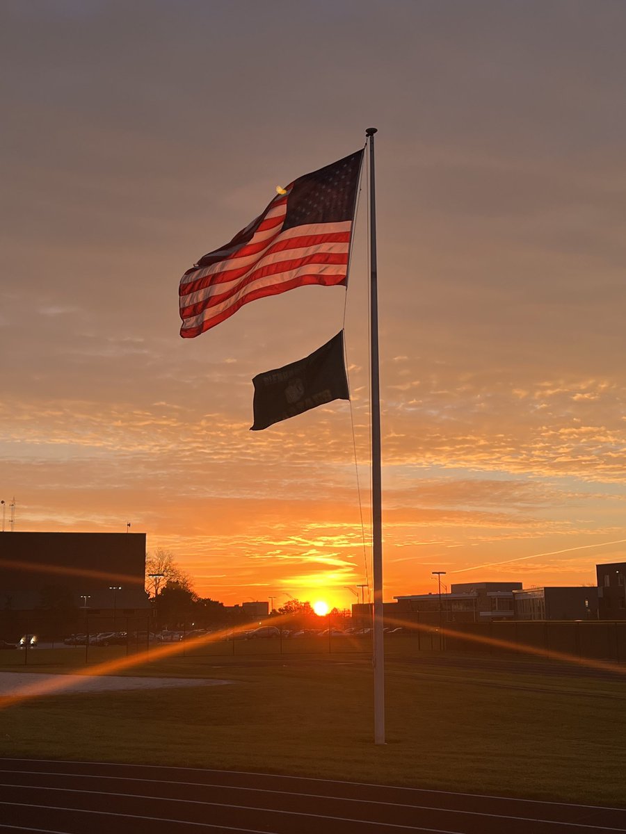 Today we pause to thank those who have served our country. Happy Memorial Day!