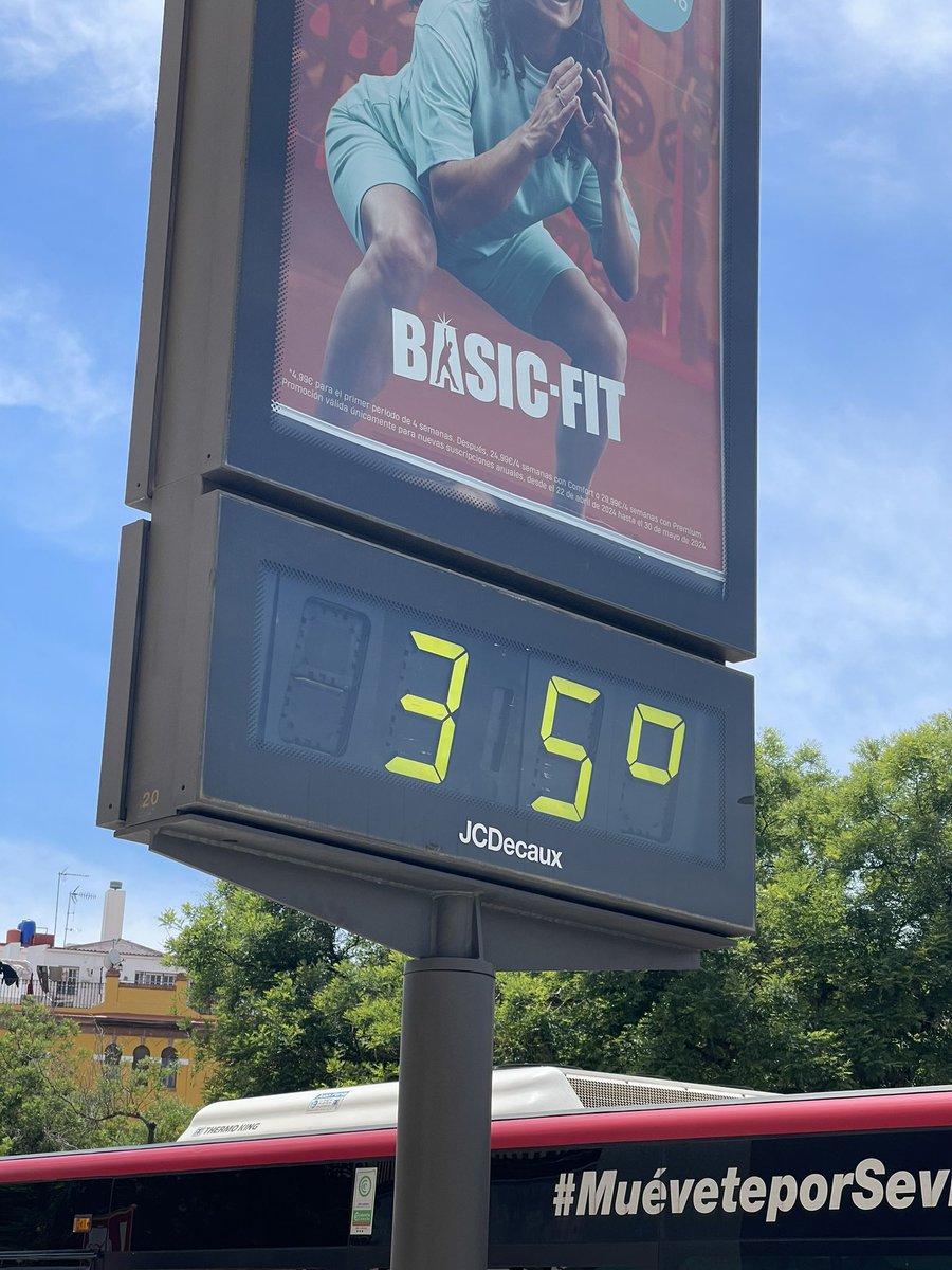 Ya empezamos 🤦🏻‍♂️. 35 grados y subiendo. 'Mare mía'😱🔥 #Sevilla