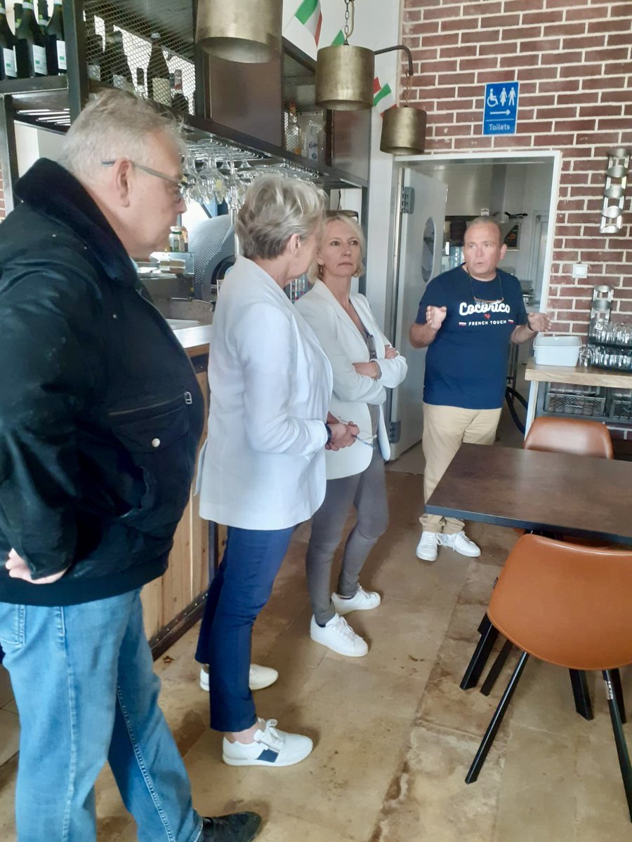 fBariseau's tweet photo. À #Arques avec ma collègue @hautsdefrance @NoelleMarieD : visite des commerçants, échanges avec des sinistrés souhaitant vendre leur maison, point avec Mr le Maire @benoitroussel62 sur les travaux de résilience envisagés  et sur ceux prévus pour les 21 bâtiments publics impactés https://t.co/w1zUSXUDh5