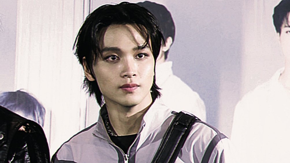 haechanprints's tweet image. haechan. ݁ ✮ ₊ *