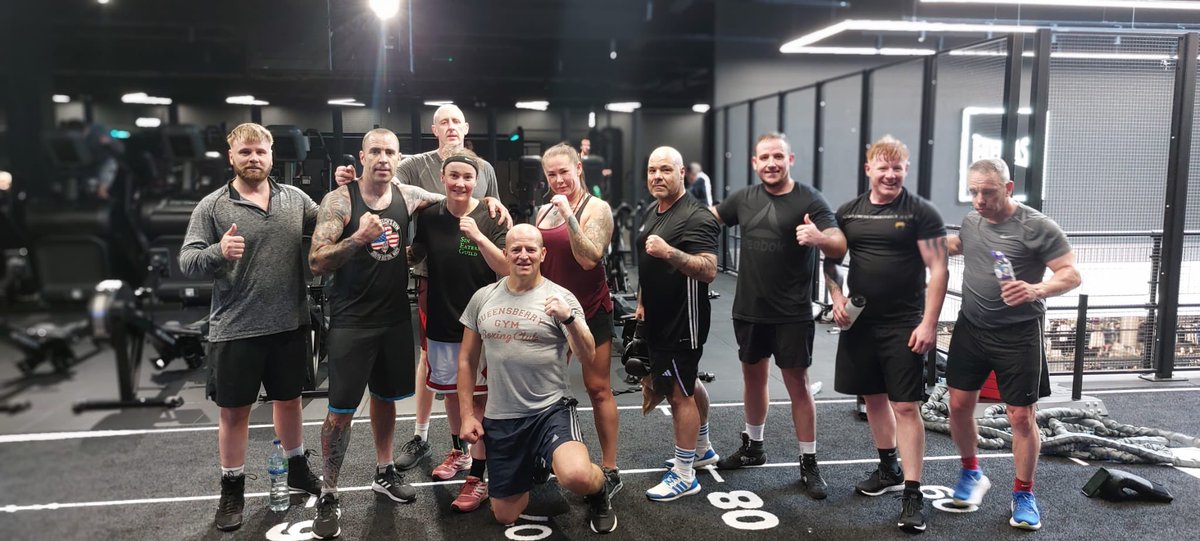 Bank holiday training <a href="/Everlast_/">Everlast</a> 🥊🥊🚒🚒