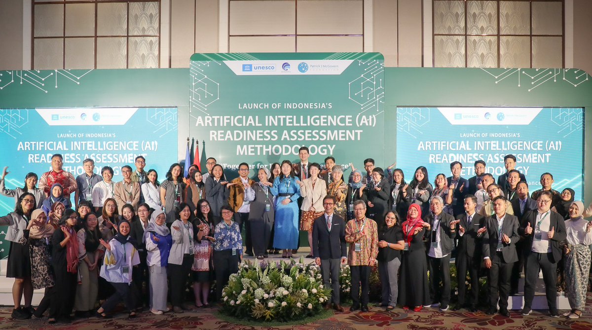 Today we make history! 🚀 UNESCO & @kemkominfo launched the AI Readiness Assessment Methodology in Indonesia. This tool set the stage for assessing and enhancing AI ethics nationwide. 🇮🇩 🇺🇳