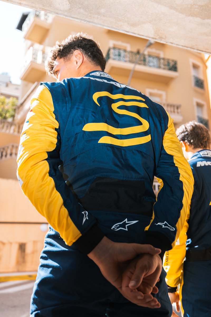 The #Senna30 suits will always be dear to us. 💛💚💙

#MonacoGP 🇲🇨