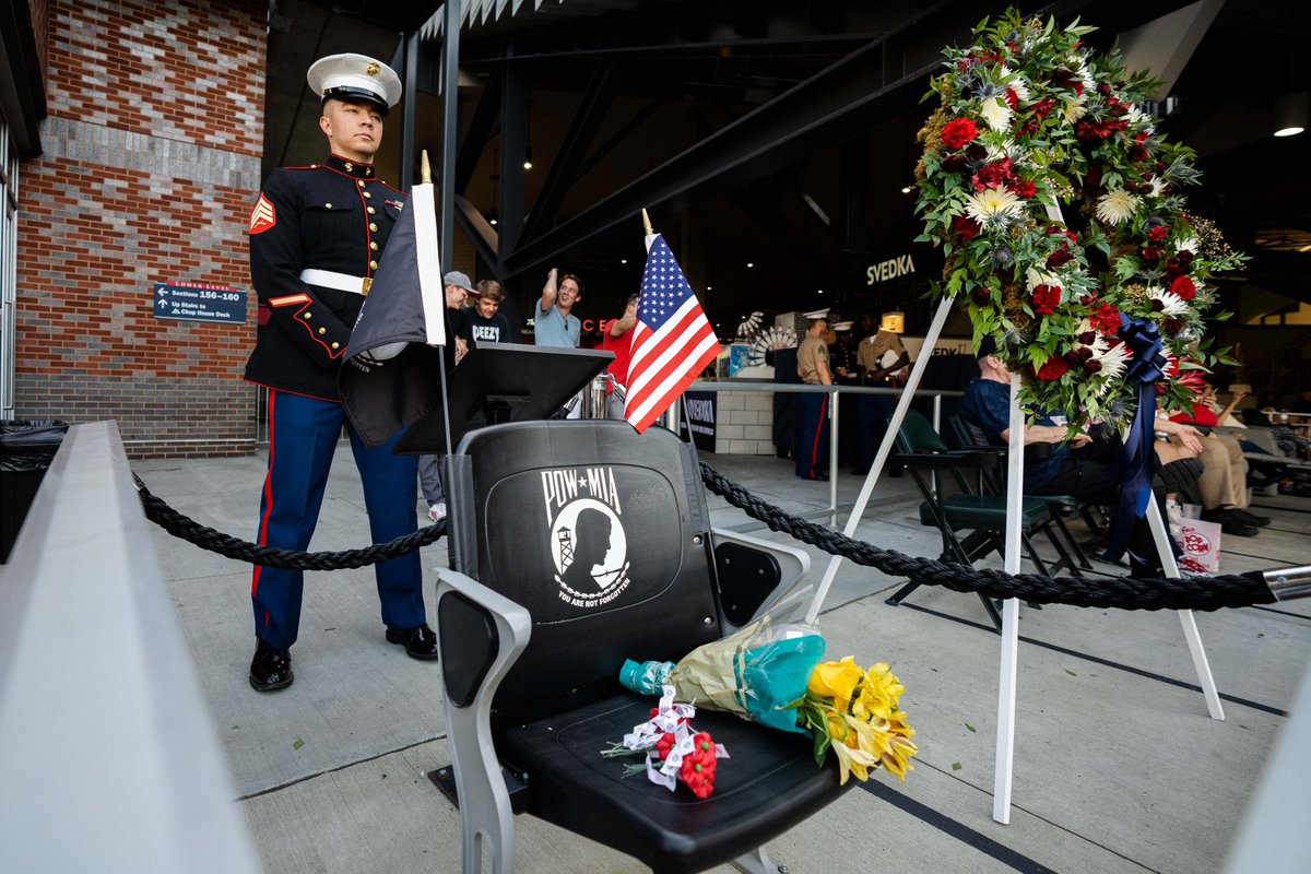 Today and every day, we remember those who have made the ultimate sacrifice. You will never be forgotten. 

#MemorialDay