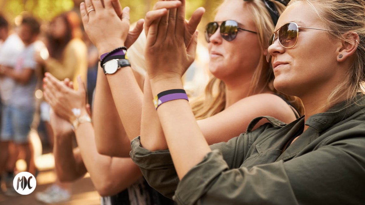 mdecultura's tweet photo. Del escenario a la moda: pulseras y gargantillas imprescindibles para los festivales
Te lo contamos en Más de Cultura:
https://t.co/q63NU1XO2l
#lifestyle #moda #MásDeCultura #Pulsera #gargantilla https://t.co/uavPRhBkMJ