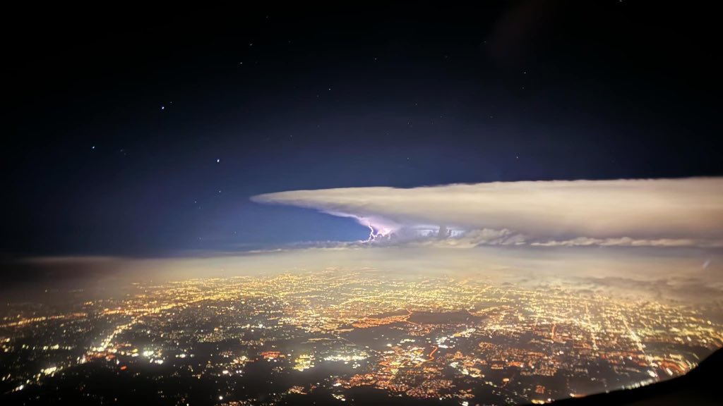 This is the supercell that dropped the deadly tornado in Valley View, Texas.