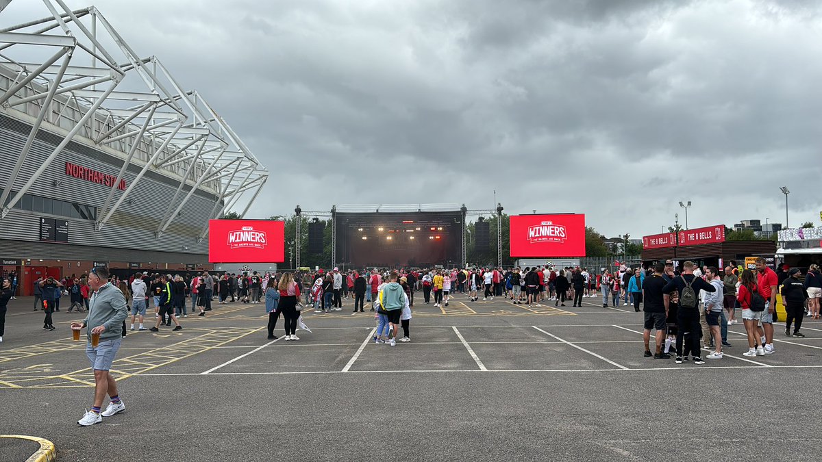 Asked club on way in and not confirmed exactly but they reckon up to 4,500 tickets were available for this. At £2 each that’s a sizeable donation to Saints Foundation. Everyone wins.

#SaintsFC