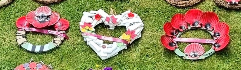 A closer look at three of the special hand-made wreaths representing (l to r) The USA 🇺🇸 Canada 🇨🇦 And The Commonwealth 🌎 #DDay80 #OpTheLongestWay @GGCanada @UKdefUS @USAinUK @usabmc @vetscanada @UKDefAdvisor @BeechwoodOttawa @commonwealthsec @UKinCW @UKinCanada