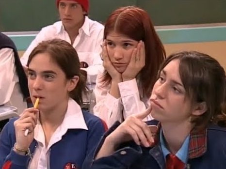 PreviouslySerie's tweet photo. #RebeldeWay

⚠️ATENCIÓN⚠️

Hoy hace 22 AÑOS se estrenaba el primer episodio de la icónica serie argentina que dio paso a un fenómeno musical: eterno #Erreway.

22 años.

Ahora vas y lo superas. https://t.co/pM5dT7GWlk