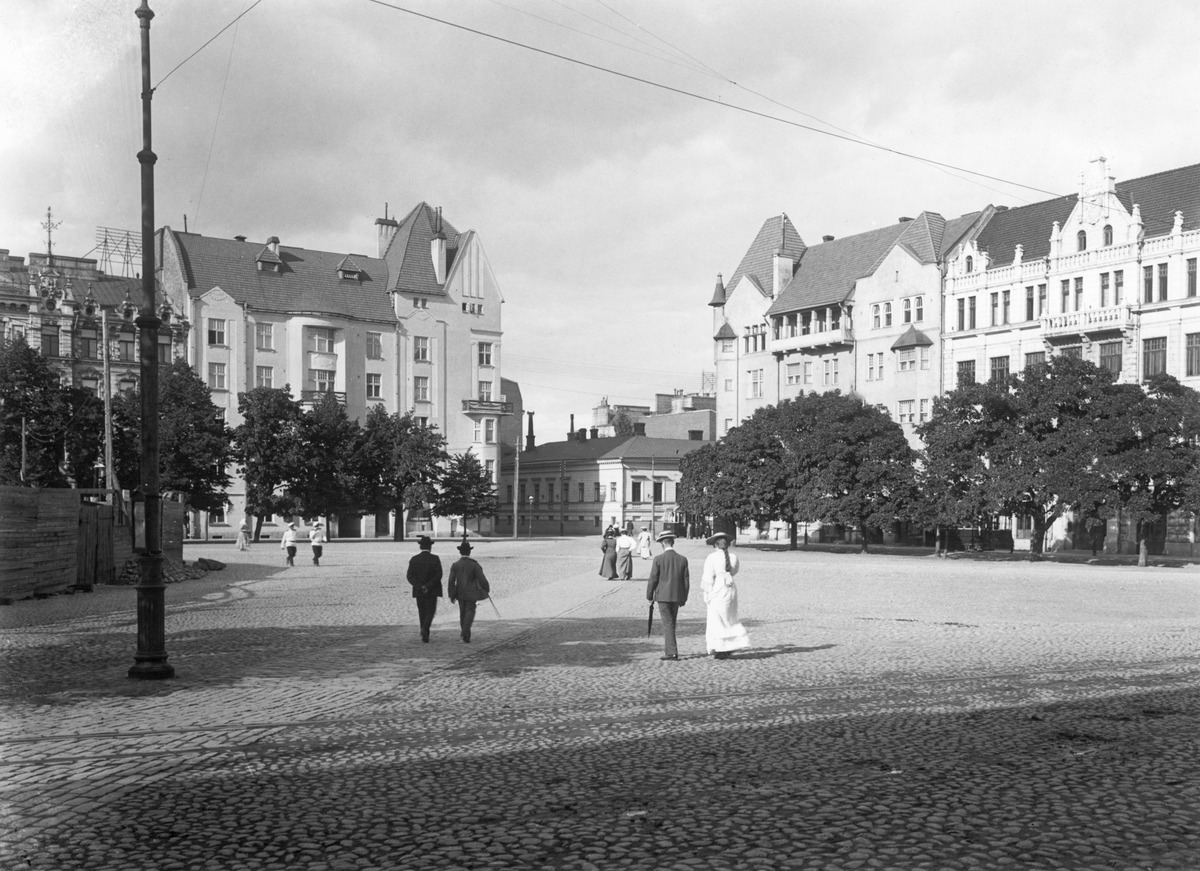 Wasastjerna, Nils Jakob, kuvausaika n1906: Kasarmitori (Kaupunginmuseo)