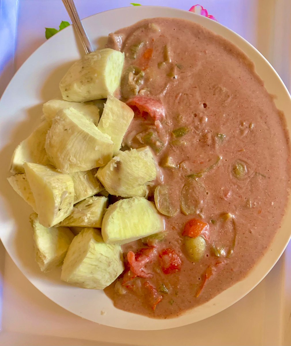 I had binyebwa (peanut sauce) and sweet potatoes for lunch today after a while. It's been a long time since I last enjoyed this meal.