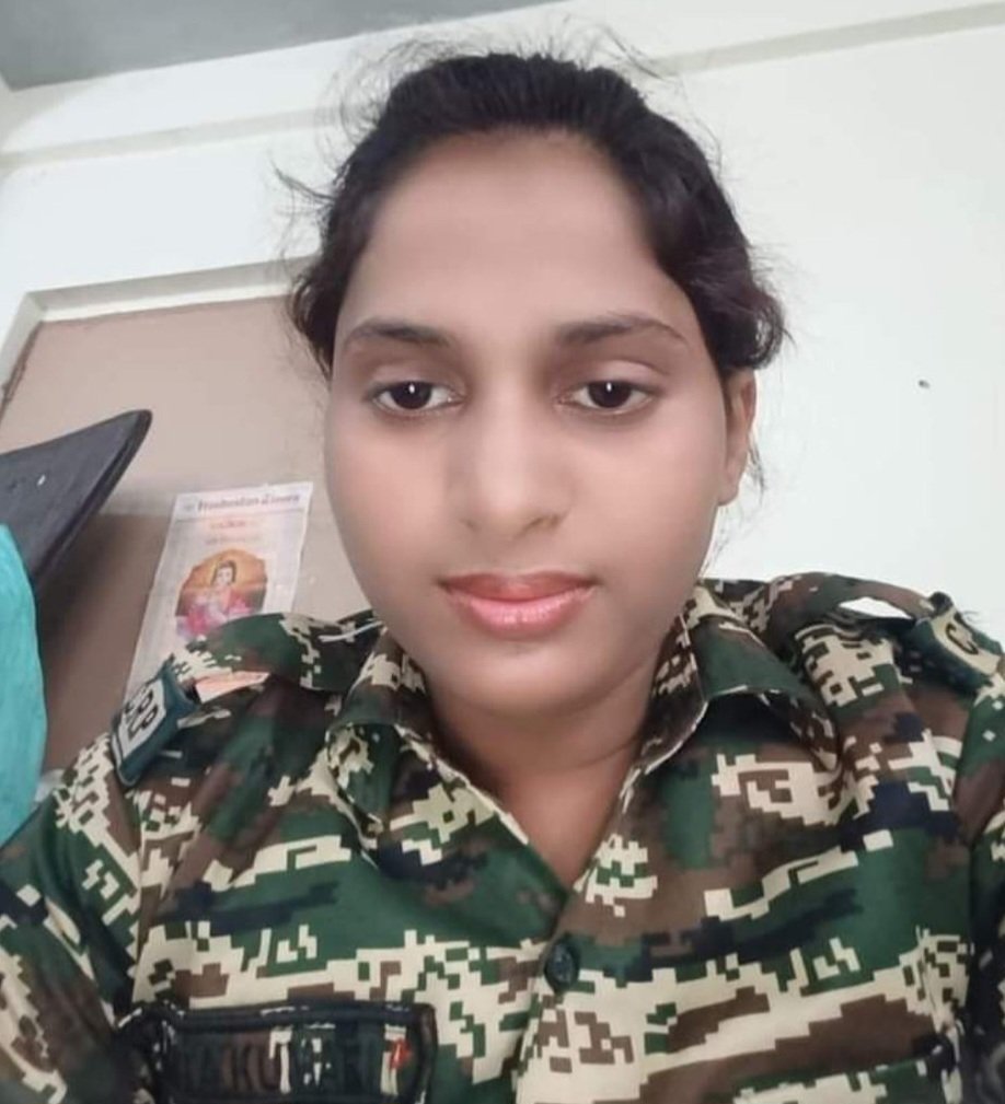Tragic News!!
India lost Braveheart CRPF
Constable Kavita Kumari
(Central Reserve Police Force)
She lost her life in an unfortunate accident.
She hailed from Bihar
Salute Ma'am 🇮🇳 
#CRPF