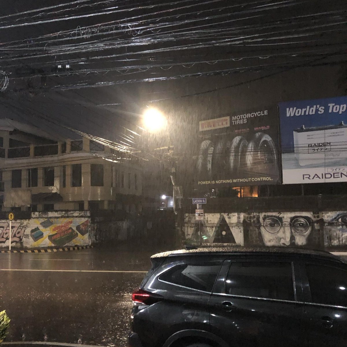 NQL2019's tweet photo. Perfect gid ang timing ka ulan. Pano ta ni kapuli? #alterbacolod https://t.co/smHpeArB6s
