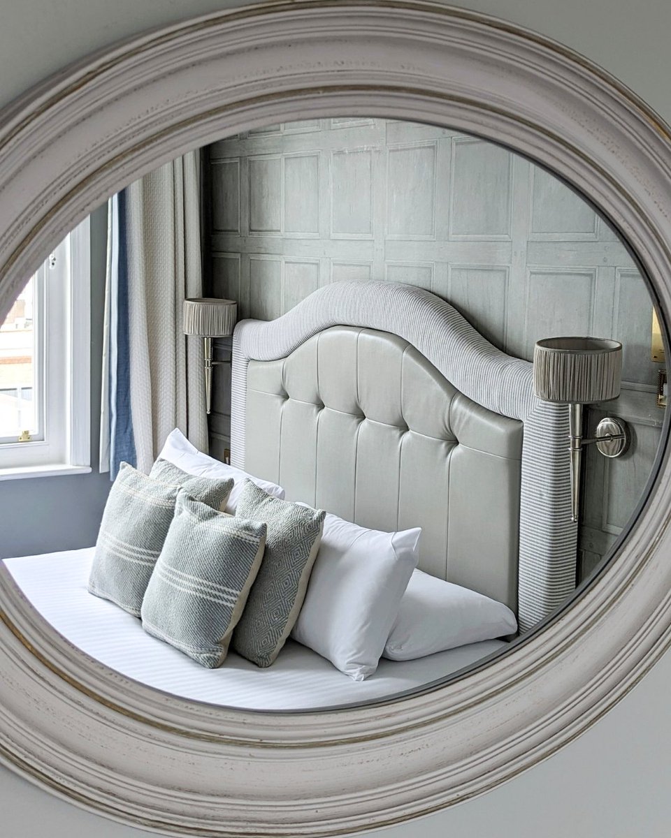 An early night never looked so tempting  ☁️