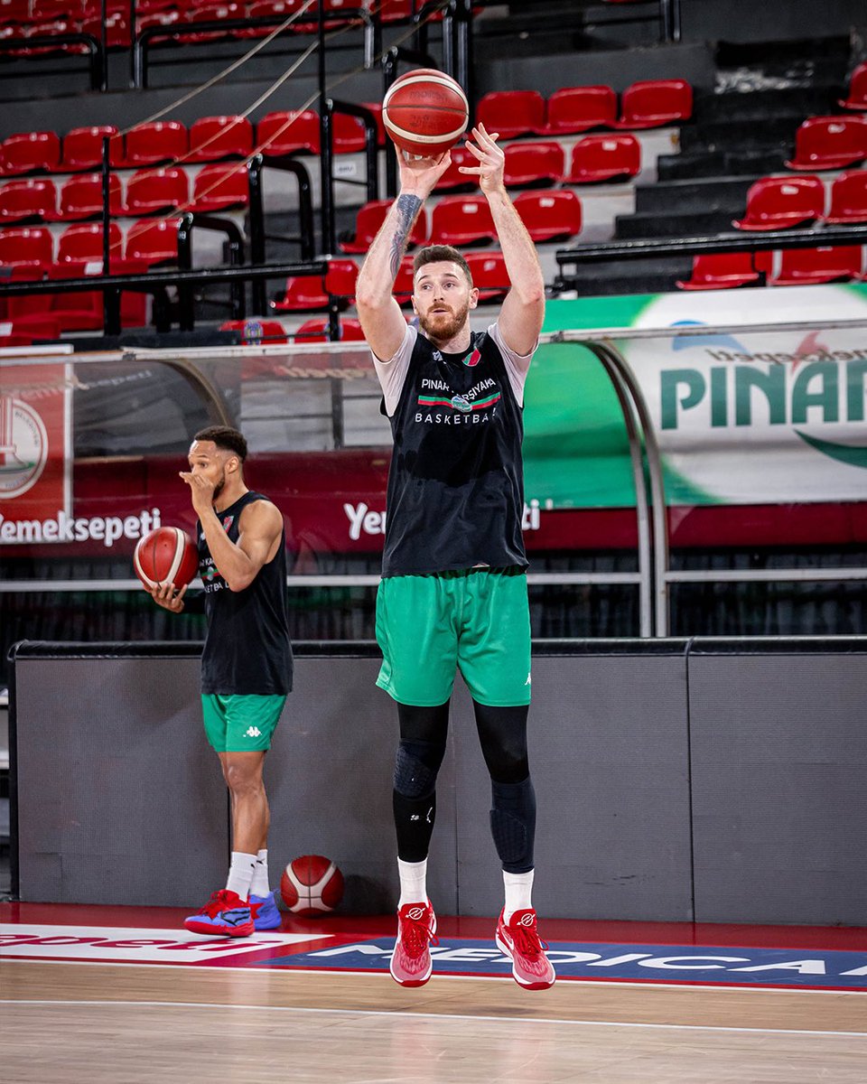 Pınar Karşıyaka’mız Türkiye Sigorta Basketbol Süper Ligi play-off yarı finalinde, 29 Mayıs Çarşamba günü Anadolu Efes ile oynayacağı maçın hazırlıklarını bugün yaptığı antrenmanla sürdürdü. 💚❤️