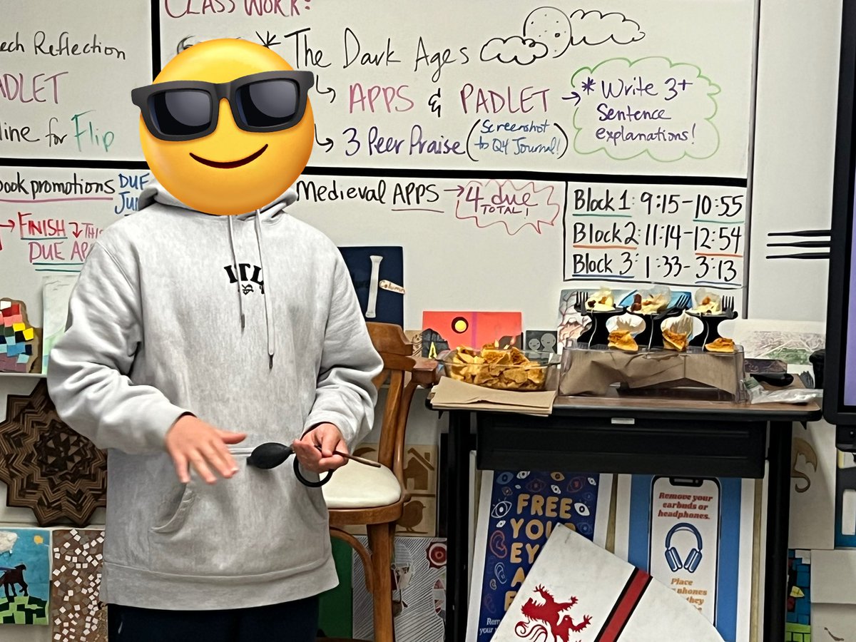 mslukins's tweet photo. Students give 🗣️speeches &amp; share 🕶️ S.E.E.K. skills practiced for 2 months! S.E.E.K. Stands for Students Engage in a skill of their choice and Explain Knowledge learned, including 🧑‍💻Arduino programming, 🧟‍♀️special effects makeup, 🫧sugar-blowing, 🦅falconry…! @DeAnza_Academy https://t.co/PhRQ9P3zce