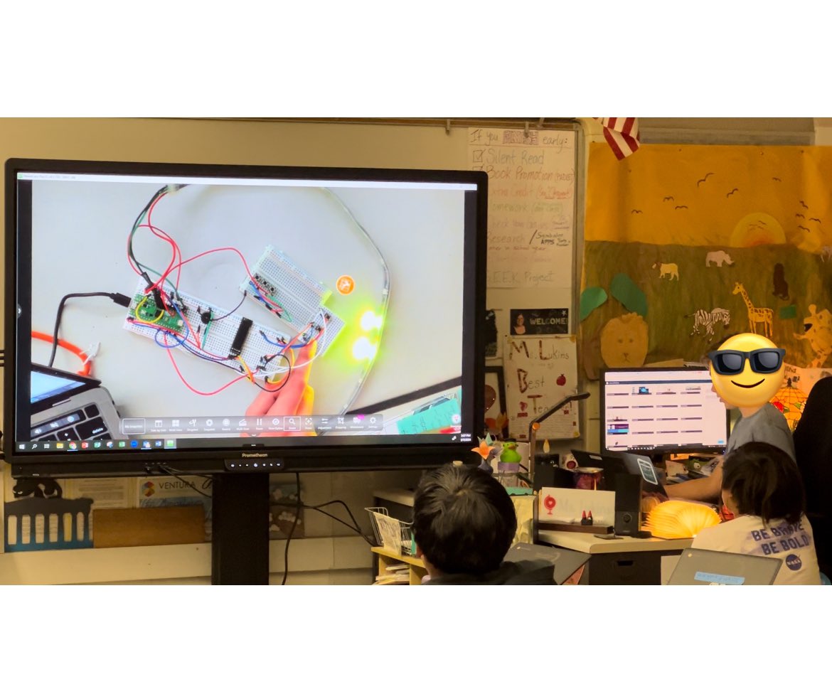 mslukins's tweet photo. Students give 🗣️speeches &amp; share 🕶️ S.E.E.K. skills practiced for 2 months! S.E.E.K. Stands for Students Engage in a skill of their choice and Explain Knowledge learned, including 🧑‍💻Arduino programming, 🧟‍♀️special effects makeup, 🫧sugar-blowing, 🦅falconry…! @DeAnza_Academy https://t.co/PhRQ9P3zce