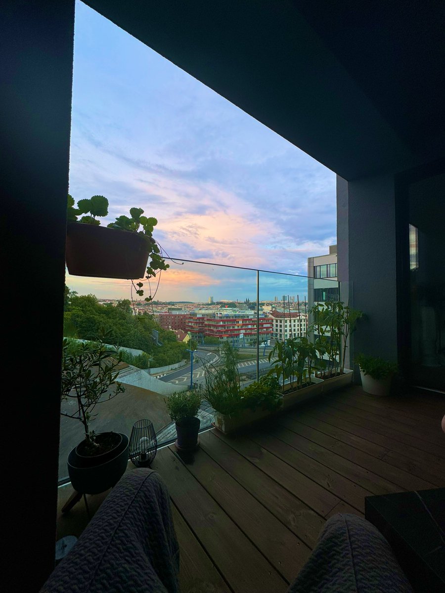 TřebaMax tweet media