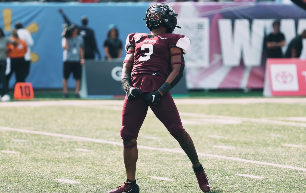 WOW! I am extremely blessed and honored to say i have received an offer from Morehouse university! #agtg 
<a href="/Coach_Russ_6/">Coach Russ</a> <a href="/CoachEP_OHS/">Coach EP</a> <a href="/CoachACE_1/">Christian Acevedo</a>