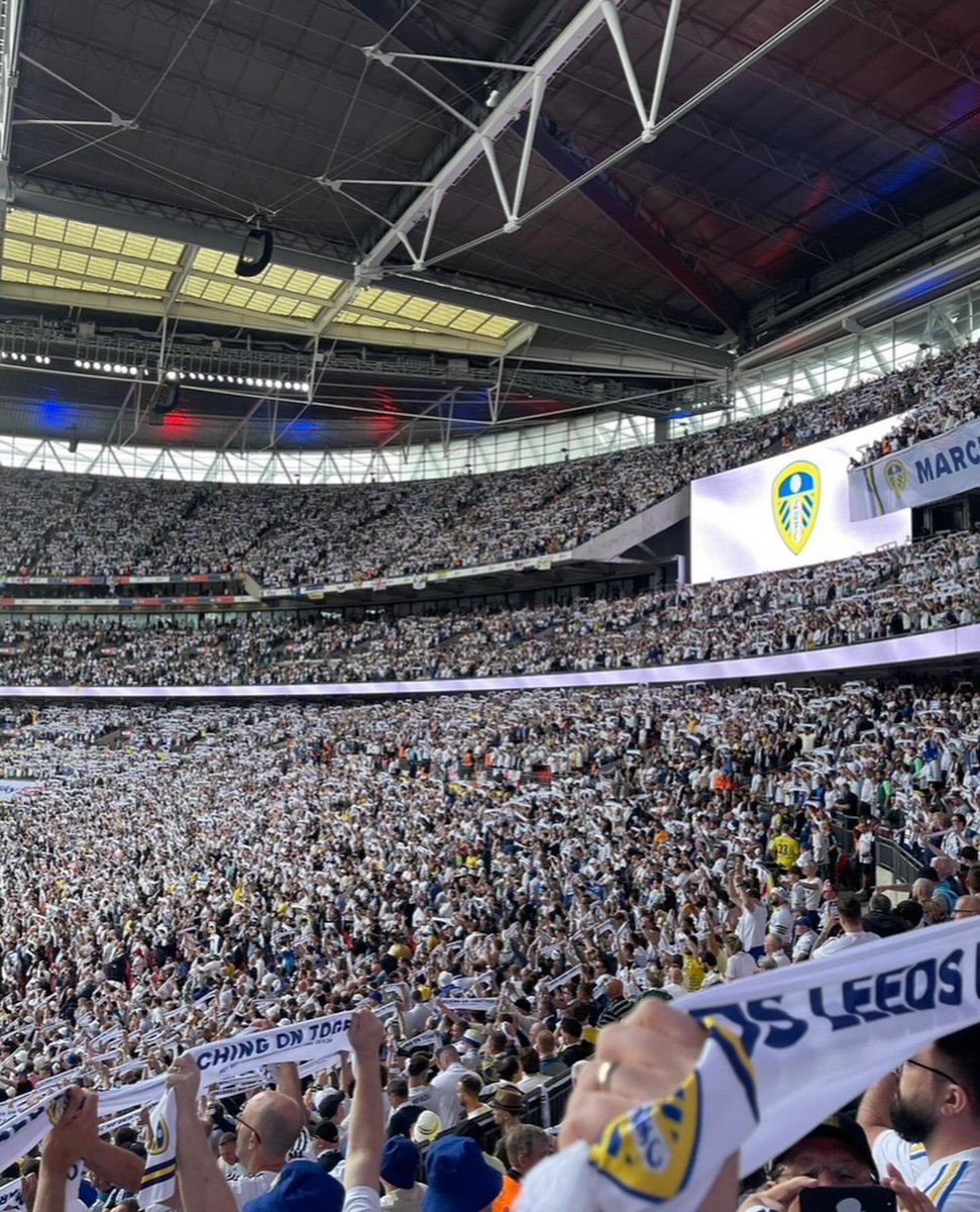 We’re the famous Leeds United and we’re in the Championship 💛🤍💙 At least until the world stops going round #ALAW