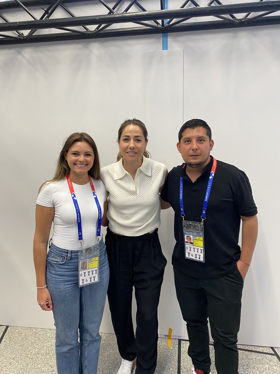 Frances López tweet media