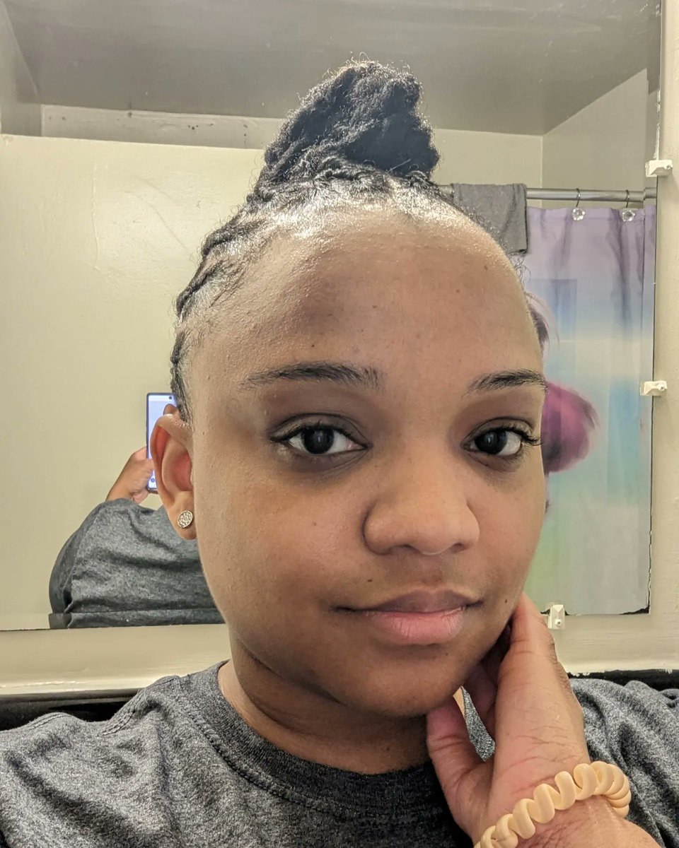 loganjm2's tweet image. Even in a rush my gurl @laifleming_ gonna do it every time! #locjourney #locmaintenance #locstyles #bantuknotmohawk