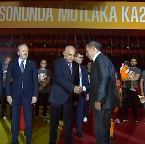 FutbolSansursuz's tweet photo. GÖREV TAMAM! 🤝 https://t.co/YhgYThzvoF