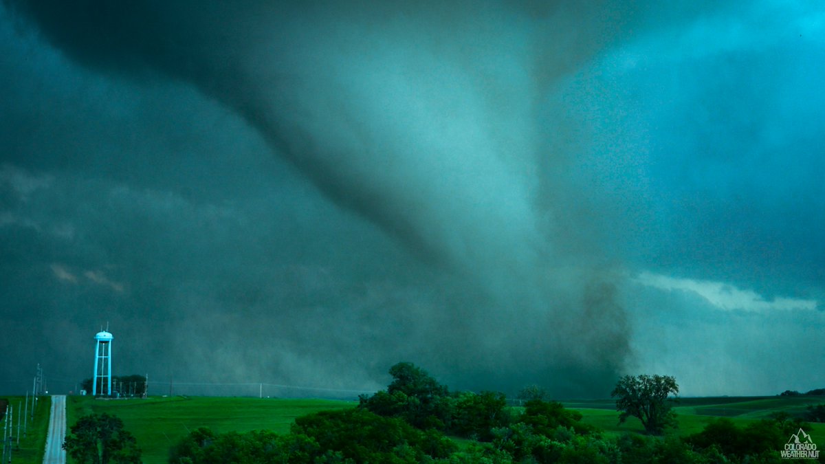 The Carbon, IA tornado was something else. This thing chewed hard on the ground with intense power. Wish I would have taken a few snaps here, but a 4K video grab will have to do! Carbon, IA | 05/21/2024 #iawx #iowa #iowatornado
