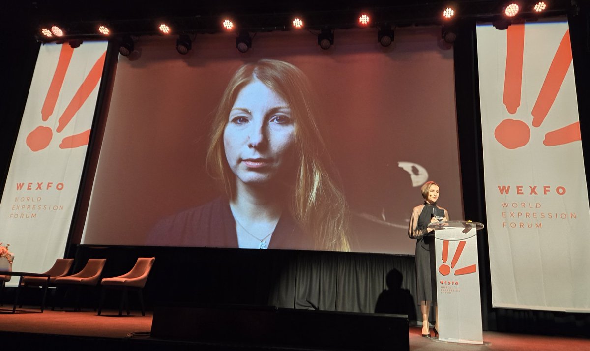 A year ago, Ukrainian children book author Volodimyr Vakulenko was awarded the special Voltaire Freedom of Expression prize. Posthumously, as he had been murdered by Russian invaders. His award was accepted by Victoria Amelina. She was killed by a Russian missile 2 weeks later.