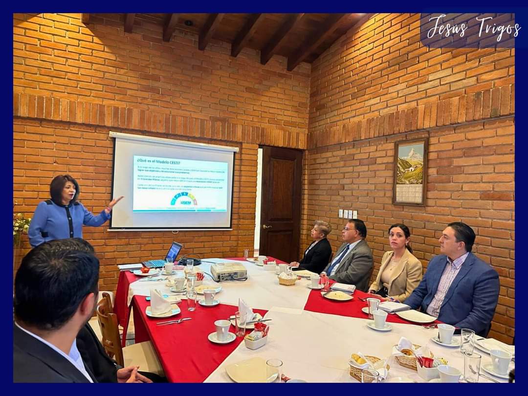 jitr_77's tweet photo. Participe en la sesión de consejo de #USEMValleDeToluca, donde saludé a mi amigo Juan Ernesto García Piña presidente de #USEM. https://t.co/gWSqPQUjLL