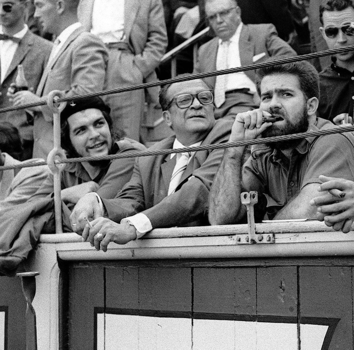 A tauromaquia é tão poderosa que atrai qualquer pessoa de qualquer lugar. Algo só ao alcance da arte! 🤩🤘🐂