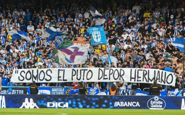 RB1987Oficial's tweet photo. O Deportivismo é un sentimento que reúne distintas xeracións cunha mesma paixón. O pasado, con referentes que nos fixeron grandes e que nos guían. O presente, cunha comunidade fiel e comprometida. O futuro, con rapaces que senten o escudo no peito e apoian o equipo da súa cidade. https://t.co/ZhKI79h3tu