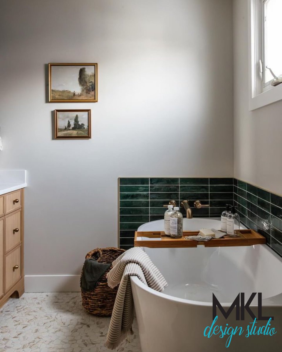 Bathtub goals: nestled in a serene green-tiled nook. 🌿✨ Relaxation, redefined.
•
•
•
Builder & Interiors: @koehndesign_livebeautiful
Design: @mkldesignstudio

#HomeGoals #LuxuryLiving #HomeDesign #HomeInspiration #MKLDesignStudio #YYCDesign #CalgaryHomes #Collaboration