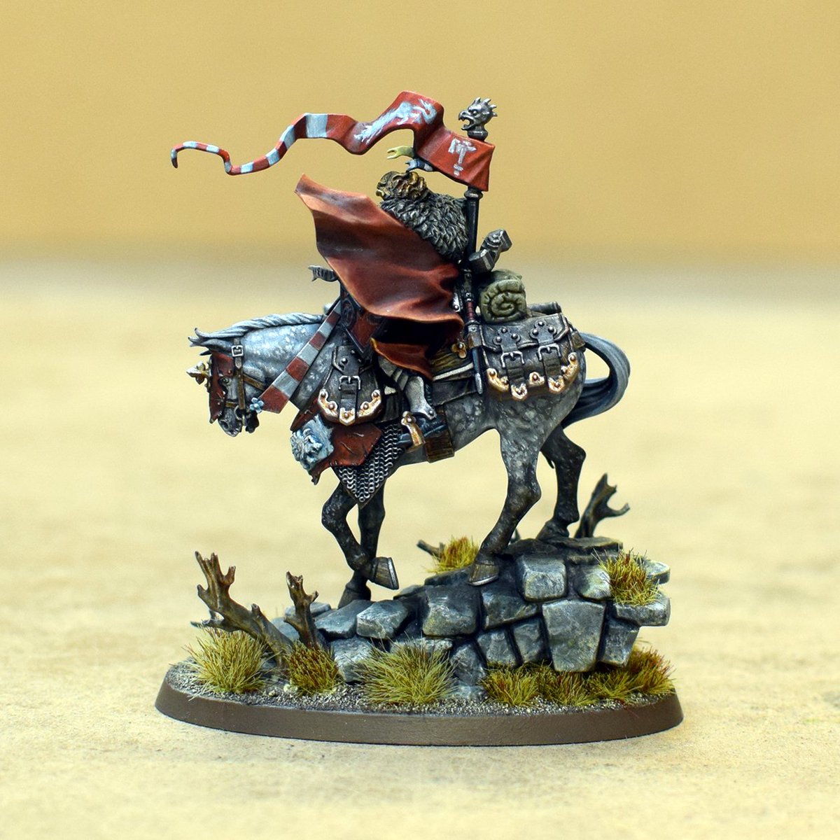OathswornMinis's tweet photo. CoS Cavalier-Marshall. I really like this model; but I wanted mine to be a bit more 'Grand Master of the White Wolves', so I converted him. Really happy with the result, although now I'm worried that I'll have to convert the rest of the army to match... :) #warhammercommunity https://t.co/GtbB4MIolQ