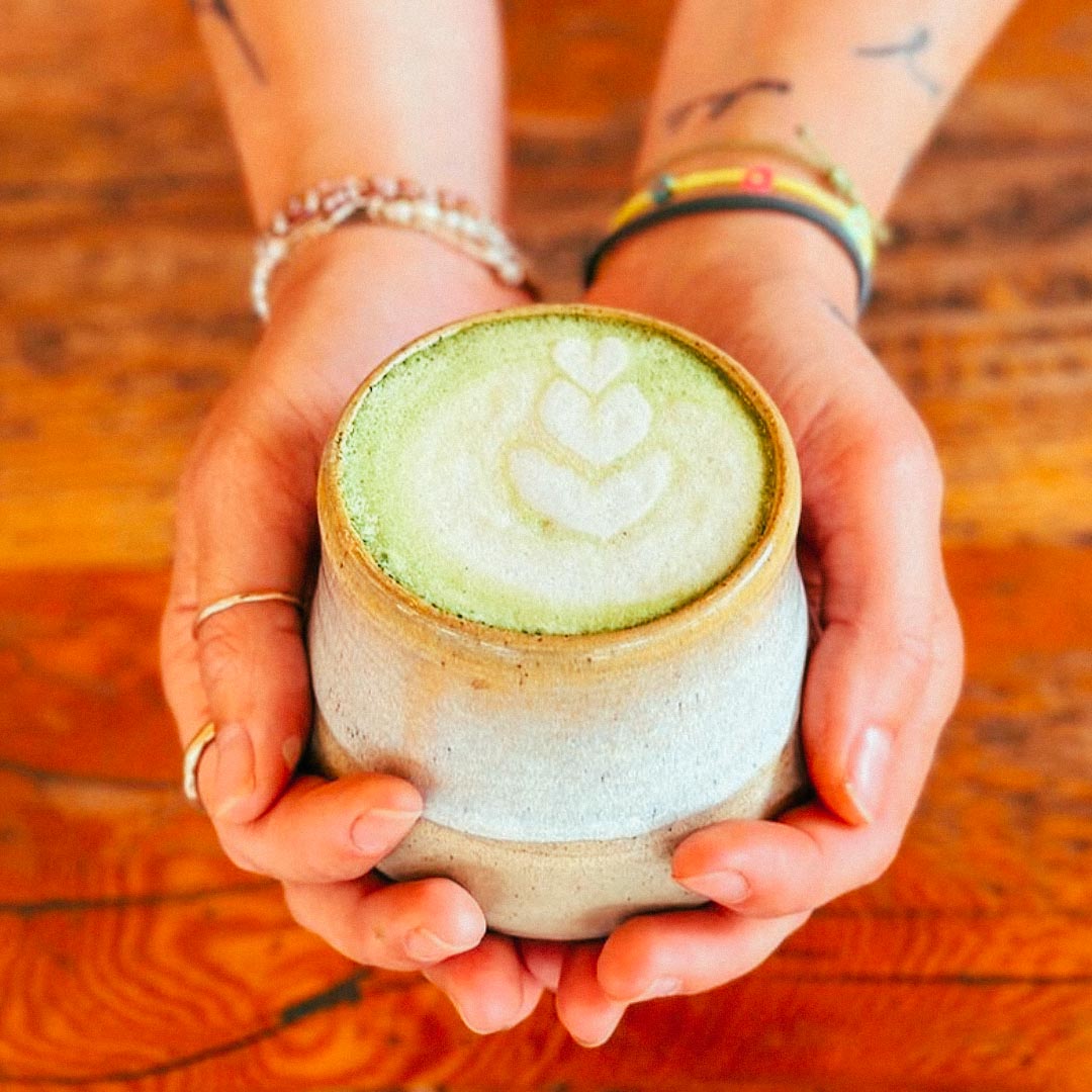 TREAT YOURSELF TO A MATCHA-PIECE! Visit Shipyards Coffee for the perfect matcha latte.

🍵: @shipyardscoffee