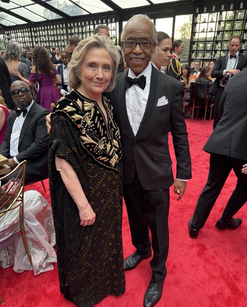 hillary clinton dress state dinner Pres. Bill Clinton & Hillary Rodham Clinton hosting WH State Dinner... News Photo