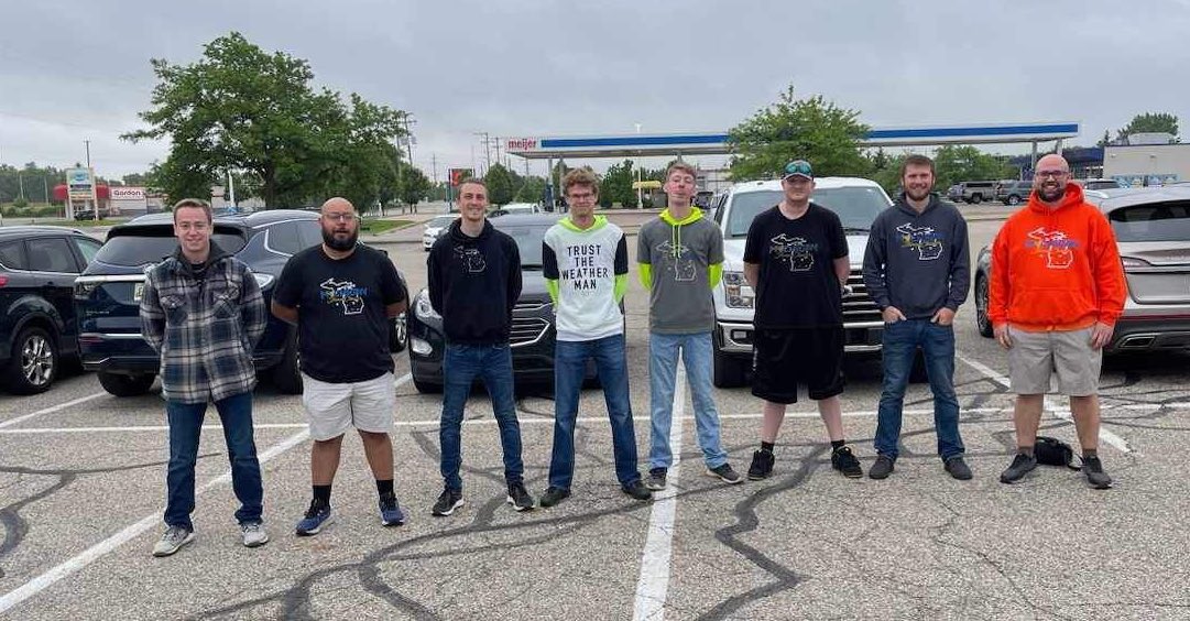 Ryan🌪️ (@ryanwx_) on Twitter photo Part of the <a href="/MiStormChasers/">Michigan Storm Chasers</a> crew ⬇️
L - R
@Joel_Fritsma
<a href="/Scraft_wxman/">Alex Melendez</a>
<a href="/cjbos1/">Chandler Bos</a>
<a href="/glwx_/">Ben Richmond</a>
<a href="/WMstormchaserDB/">Drew Brummel</a>
<a href="/RyanWx_/">Ryan🌪️</a>
<a href="/WxLemons/">Nick Visser</a>
<a href="/TobiasChasingWX/">Tobias Storm Chasing W𝕏</a> Part of the <a href="/MiStormChasers/">Michigan Storm Chasers</a> crew ⬇️
L - R
@Joel_Fritsma
<a href="/Scraft_wxman/">Alex Melendez</a>
<a href="/cjbos1/">Chandler Bos</a>
<a href="/glwx_/">Ben Richmond</a>
<a href="/WMstormchaserDB/">Drew Brummel</a>
<a href="/RyanWx_/">Ryan🌪️</a>
<a href="/WxLemons/">Nick Visser</a>
<a href="/TobiasChasingWX/">Tobias Storm Chasing W𝕏</a>